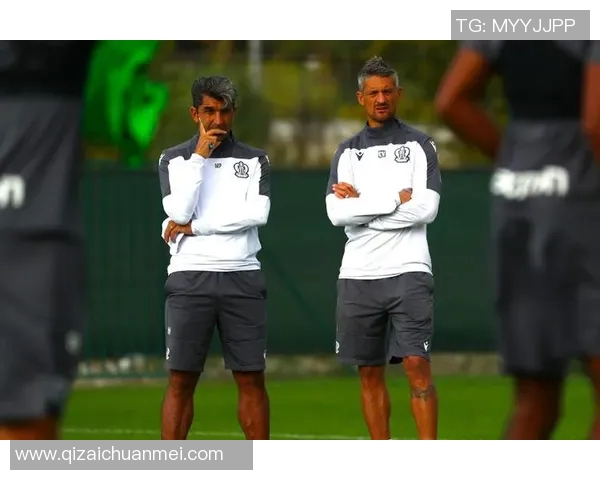 达尼洛的足球旅程从巴西青训到欧洲顶级联赛的辉煌历程