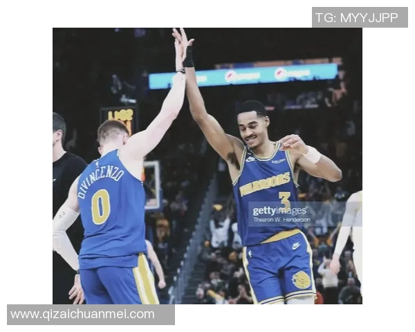 乔丹普尔如何在NBA赛场上展现个人风采与团队协作的完美结合